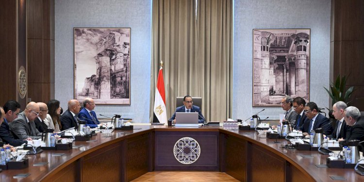 رئيس الوزراء يتابع موقف عمل شركات النقل التشاركي العاملة بنظام تكنولوجيا المعلومات في مصر وتقنين وضعها