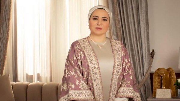 السيدة انتصار السيسى للمصريين: أدعوكم لاستلهام روح 30 يونيو لمواجهة التحديات