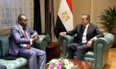 وزير الصحة يناقش مع مدير «Africa CDC» سبل التعاون المشترك