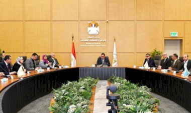 وزير الإسكان يتابع مستجدات ملفات تقنين الأوضاع بالأراضي المضافة لمدن الشروق والعبور الجديدة وسفنكس الجديدة
