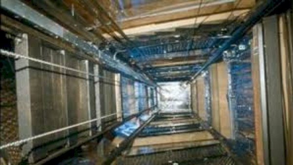 مصرع فتاة داخل مصعد عقار بمنطقة الزيتون