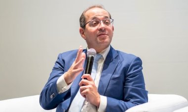 أول مجلة باسم وزارة المالية توثق مسار الثقة والشراكة مع مجتمع الأعمال