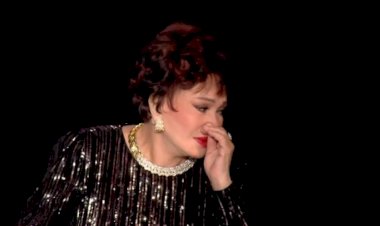 مبلاقيش حد جنبي وبكلم ربنا.. سر بكاء لبلبة على الهواء