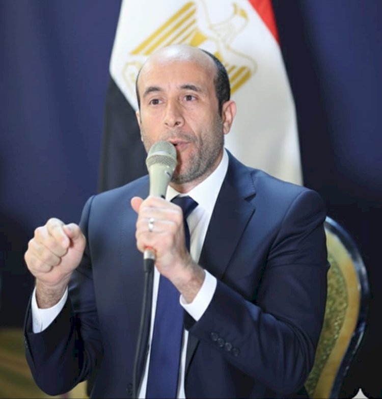 عثمان الشويخ يكتب : ​إيران والوصاية الأمريكية.. "كلمة حق" يُراد بها باطل