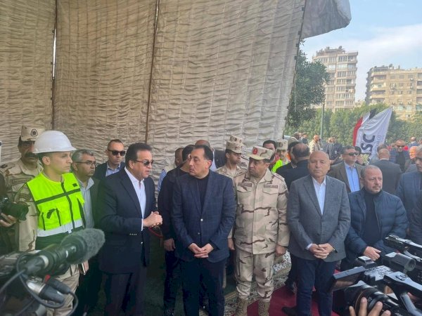 رئيس الوزراء يبدأ جولة ميدانية لتفقد أعمال إنشاء ورفع كفاءة عدد من المنشآت الصحية بمحافظتي القاهرة والجيزة