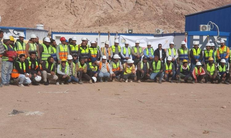 وزارة العمل تُطلق مبادرة «سلامتك تهمنا» بموقع مشروع التجلي الأعظم بسانت كاترين