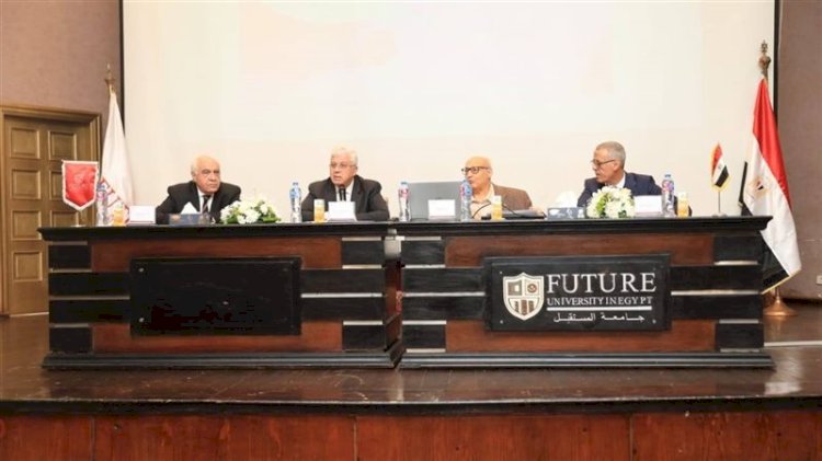 وزير التعليم العالي يترأس اجتماع مجلس الجامعات الخاصة بجامعة المستقبل