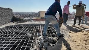 محافظ القليوبية يتابع إزالة برج مخالف بشبرا الخيمة ويعزز معدات الإزالة لتسريع الإنجاز