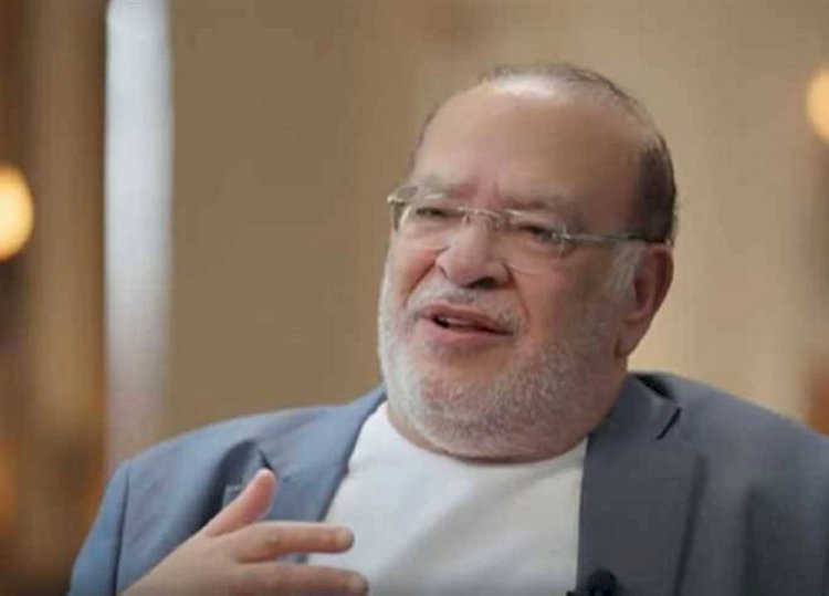 أخي الأصغر وعشرة العمر.. صلاح عبد الله يطلب الدعاء لياسر صادق