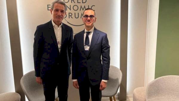 وزير الاستثمار يلتقي مسؤولي شركة سان جوبان في قمة دافوس لتعزيز الاستثمارات في مصر