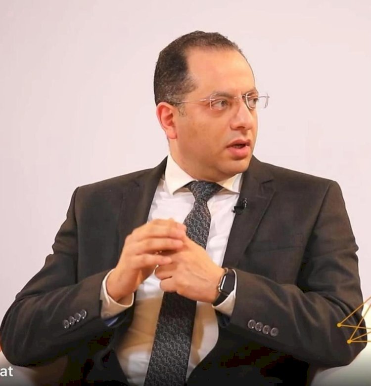 تجار الموبايلات يطلقون هاشتاجات احتجاجية ضد تطبيق ضريبة الهواتف بأثر رجعي