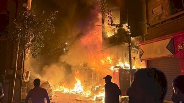 إصابة 3 أشخاص باختناق فى حريق بمنزل مكوّن من 5 طوابق بالدقهلية