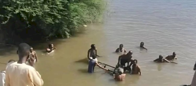 السودان.. مصرع 15 شخصاً في غرق عبّارة نيلية