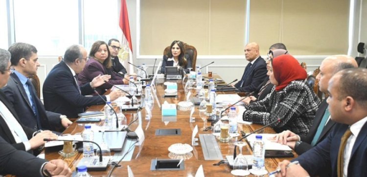 وزيرة الإسكان تُتابع موقف وحدات "سكن كل المصريين" والتسجيل للحصول على الوحدات بديلة للمخاطبين بقانون الإيجار القديم
