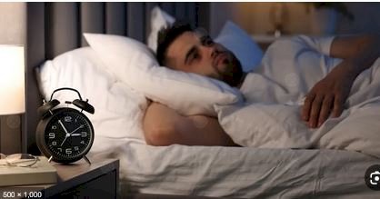 سنا سليمان: اضطراب النوم مؤشر لمشكلة نفسية أو عضوية تحتاج لعلاج