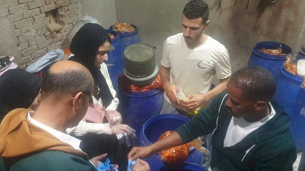 حي شمال الغردقة ينفذ حملة مسائية لضبط الإشغالات ومراجعة التراخيص