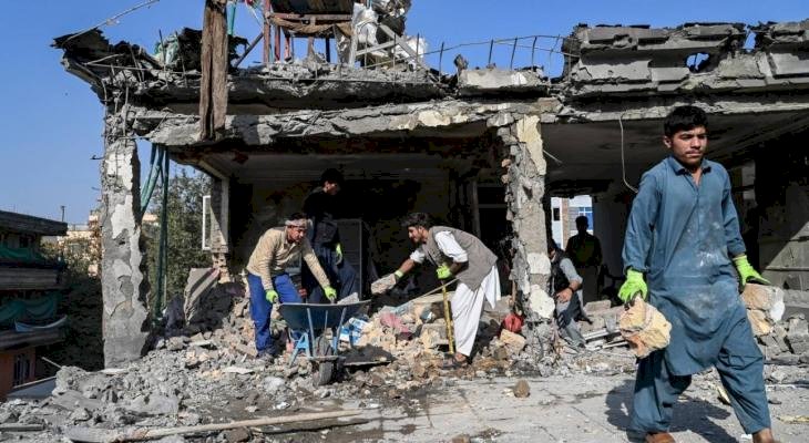 مصرع 17 شخصًا في غارات باكستانية على طول الحدود مع أفغانستان