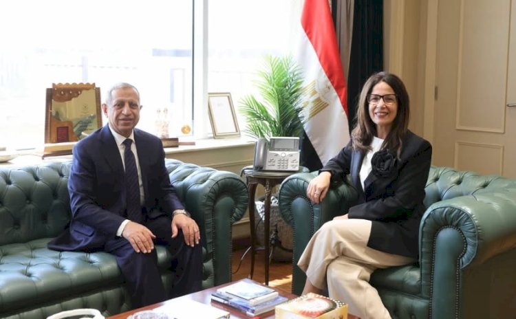 وزيرة الثقافة تلتقي رئيس الأكاديمية العربية للعلوم والتكنولوجيا لبحث تعزيز التعاون في مجالات التعليم والتدريب وبناء القدرات