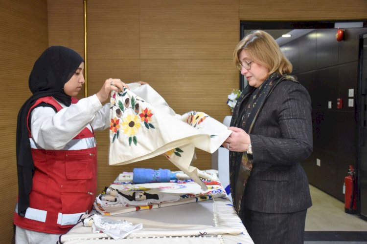 بنك قناة السويس يُنظم معرضًا لدعم المرأة المنتجة بالتعاون مع الهلال الأحمر المصري ضمن سلسلة من المعارض الأسبوعية احتفالاً بشهر المرأة