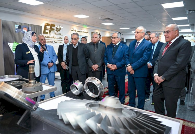 رئيس الهيئة العربية للتصنيع و وزير الموارد المائية والري يتفقدان مركز التصنيع الرقمي بمصنع المحركات التابع للهيئة العربية للتصنيع