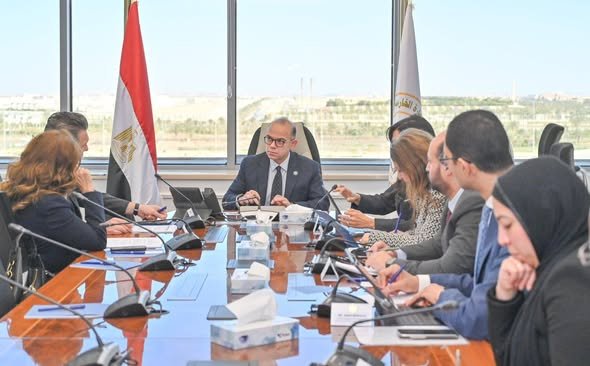 وزير الاستثمار يبحث مع البنك الأوروبي لإعادة الإعمار والتنمية توسيع آفاق الشراكة