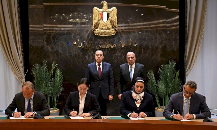 توقيع حزمة من اتفاقيات لمشروعات طاقة متجددة وإقامة محطات مستقلة لتخزين الطاقة الكهربائية