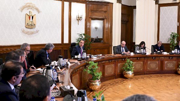 رئيس الوزراء: مواجهة أى محاولات للتعدى على أملاك الدولة أو البناء على الزراعة