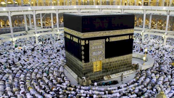 السعودية تُمهل المعتمرين للمغادرة وتتوعد المخالفين بهذه العقوبة