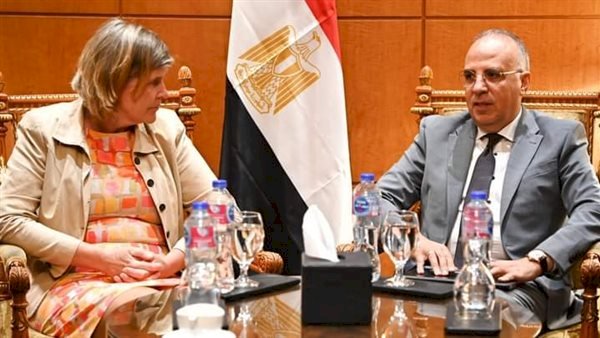 وزير الري يلتقى ممثل برنامج الأمم المتحدة الانمائي على هامش إسبوع القاهرة السادس للمياه