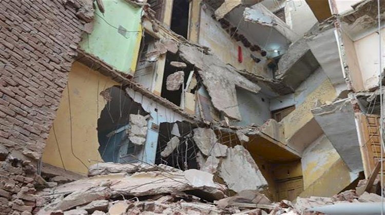 انهيار منزل جزئيًا في سوهاج