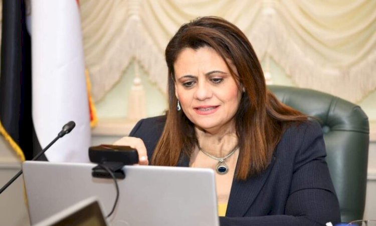 بيان عاجل من وزيرة الهجرة الى المسجلين بمبادرة "سيارات المصريين بالخارج" بدول النزاعات