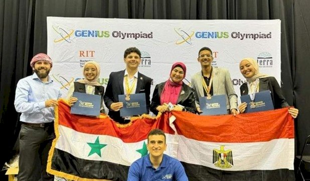 وزير التربية والتعليم يهنئ طلاب “STEM” الفائزين فى مسابقة (2024 Genius Olympiad)
