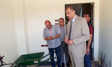 *محافظ سوهاج يتفقد معرض تسويق المنتجات الحرفية بحي الكوثر .. ويوجه بدعمه 