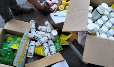 فى حملة تمونية ضبط طن زيوت مجهولة المصدر ومبيدات وسلع منتهية الصلاحية بكفرالشيخ 