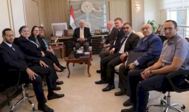 وزير التعليم العالي يبحث آليات تعزيز التعاون مع وفدي جامعة أدنبرة نابيير وجامعة كوين مارجريت