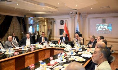 رئيس الهيئة العربية للتصنيع ووزير التربية والتعليم والتعليم الفني يبحثان تعزيز التعاون في مجالات التعليم التفاعلي والذكاء الإصطناعي والتدريب وتلبية كافة احتياجات الوزارة من الأجهزة الإلكترونية والوسائط التعليمية وحلول البنية التحتية الذكية