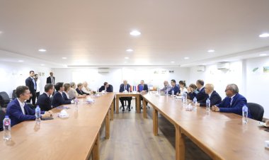 وزير التعليم العالي يبحث مع وفد مجلس الشيوخ الفرنسي والسفير الفرنسي سبل تعزيز التعاون الأكاديمي والبحثي