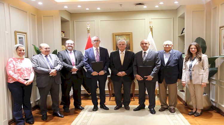 وزير التعليم العالي يشهد توقيع اتفاقية شراكة إستراتيجية بين مؤسسة الجامعات الكندية وجامعة أنجليا