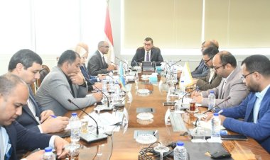 وزير الإسكان يتابع سير العمل بقطاع التخطيط والمشروعات بهيئة المجتمعات العمرانية