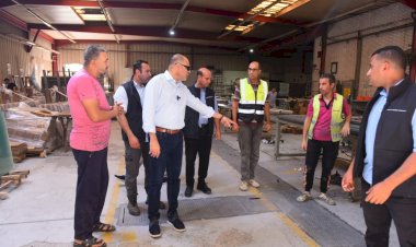 وزير العمل يبدأ جولات مفاجئة لمواقع الإنتاج لمتابعة تطبيق الحد الأدنى للأجور وعقود العمل والتأمين على العاملين