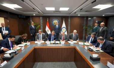 وزير البترول والثروة المعدنية يشهد توقيع عقد تمويل مشروع الإيثانول الحيوي مع تحالف مصرفي