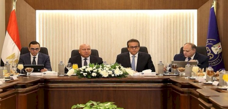 نائبا رئيس مجلس الوزراء يشهدان اجتماع مجلس إدارة هيئة الدواء المصرية