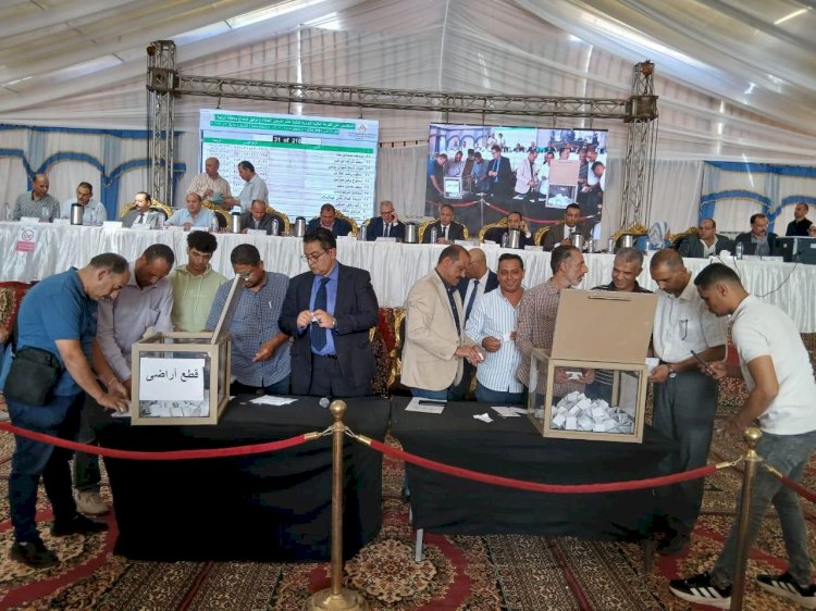 وزير الإسكان: تخصيص 408 قطع أراضٍ تم توفيق وضعها للمواطنين بمنطقة "الرابية" بمدينة الشروق