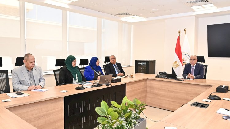وزير الرى يتابع أعمال التحول الرقمي بالوزارة تحت مظلة الجيل الثاني لمنظومة الري 2.0