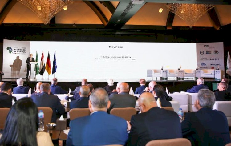 وزير قطاع الأعمال العام يفتتح المؤتمر الدولي الثالث للهيدروجين في أفريقيا