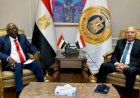 وزير الصناعة والنقل يلتقي وزير البنية التحتية والنقل بجمهورية السودان