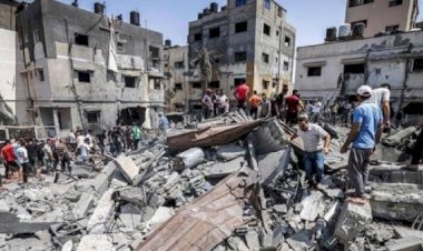 الاحتلال يسلم جثامين لشهداء فلسطينيين عبر معبر كيسوفيم وسط قطاع غزة