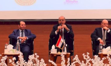 وزير العمل يفتتح ندوة توعوية بقانون العمل الجديد بحضور ممثلي شركات خاصة