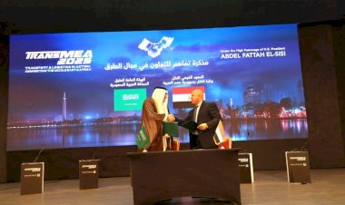 وزير الصناعة والنقل ووزير النقل والخدمات اللوجستية بالسعودية يوقعان مذكرة تفاهم بين مصر والسعودية بشأن تبادل الخبرات