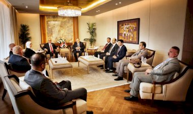 رئيس هيئة الدواء المصرية يستقبل وزير صحة العراق لتعزيز التعاون الدوائي المشترك